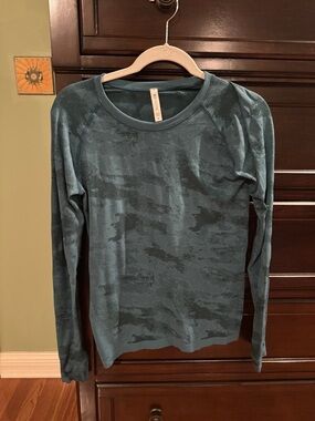 Athleta Dark Teal Crewneck Long Sleeve Top